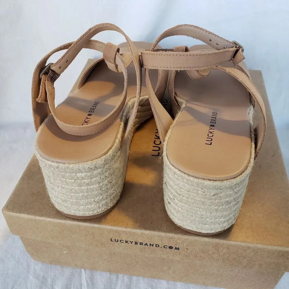 LUCKY BRAND LK-VALKI WOMENS WEDGE SANDAL SIZE 10 TAN ANKLE WRAP STRAP NEW IN BOX - Picture 4 of 8